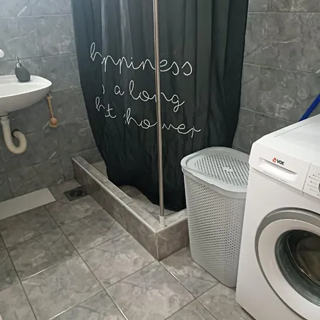 Sky View Apartment *