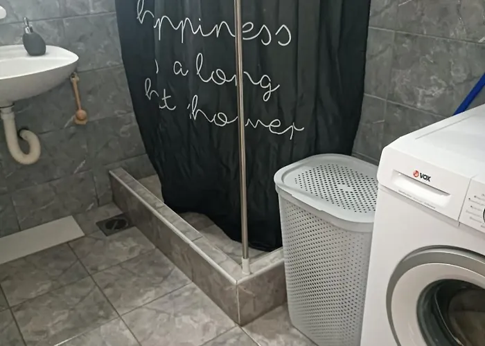 Sky View Apartment *